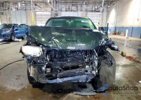 2011 Jeep Grand Cherokee Laredo z USA, uszkodzony, nr VIN 1J4RR4GG9BC540790